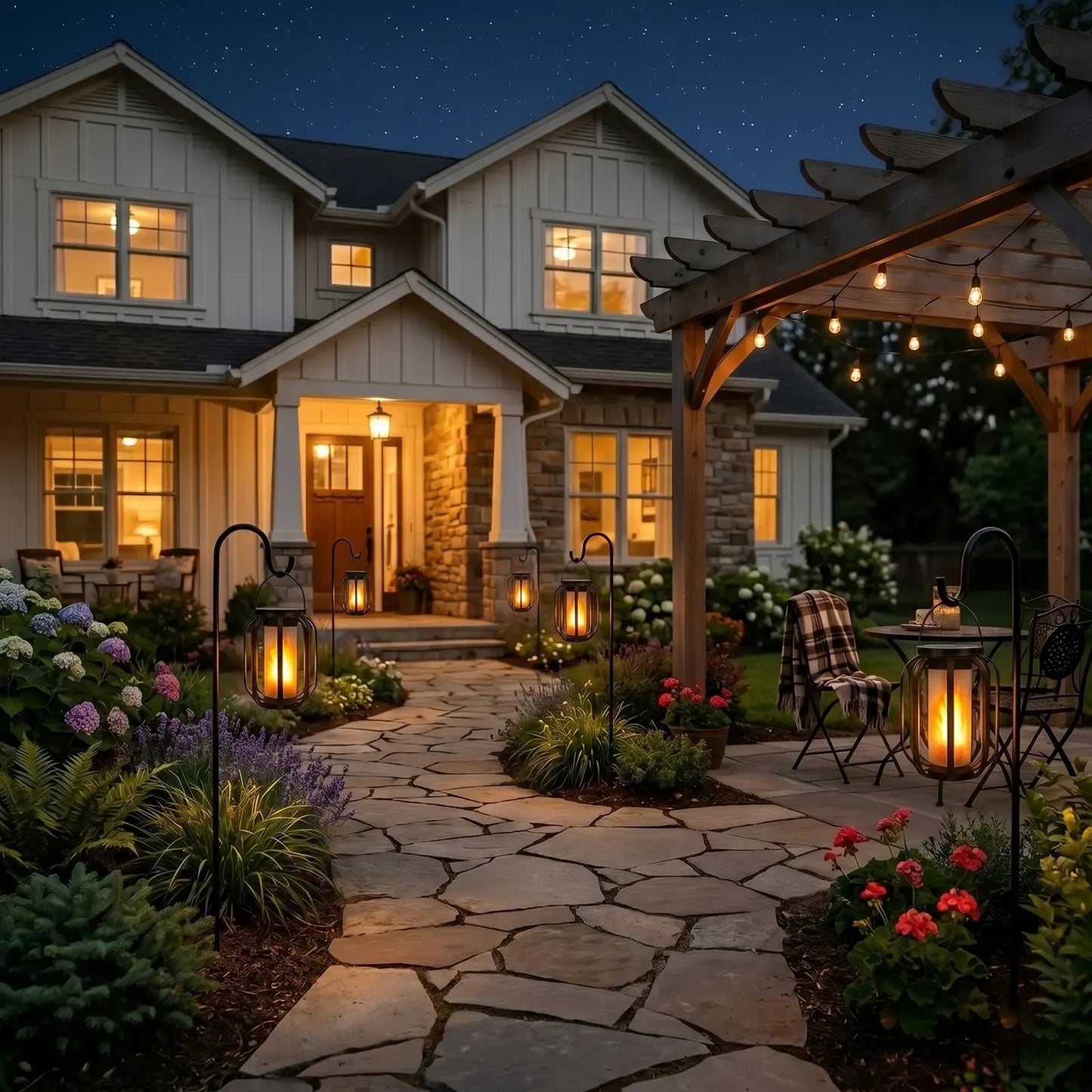 Solar Flame Garden Lantern – Realistic Dancing Flame, Solar & USB Charging, Waterproof Patio Light