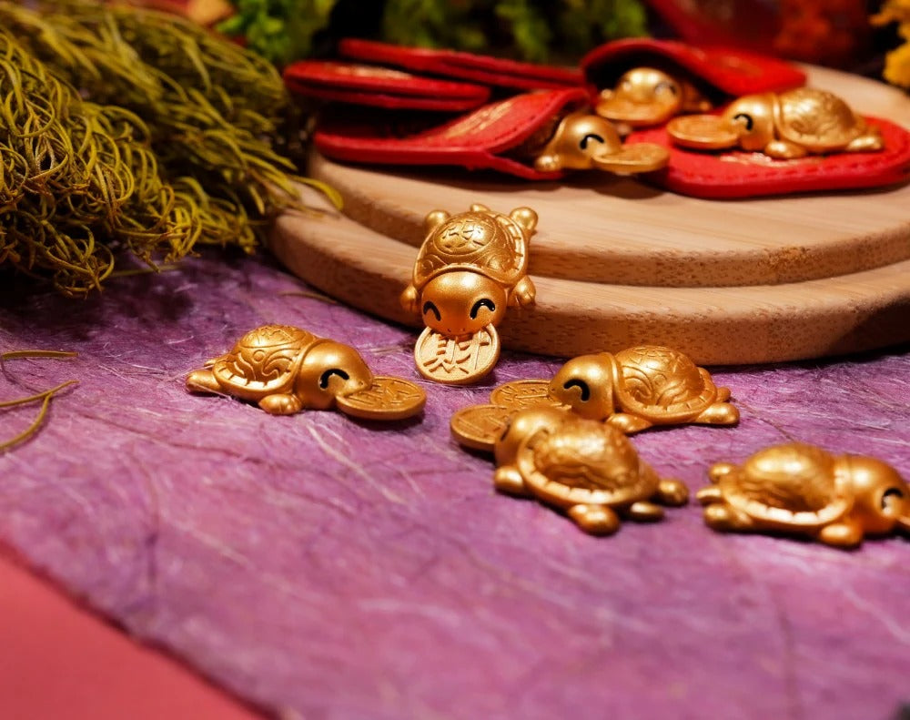 2026 Gold Money-Biting Turtle Charm – Wealth Magnet & Prosperity Keepsake