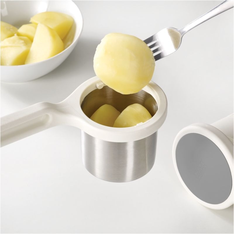 Helix Twist-Action Potato Ricer – Stainless Steel, Ergonomic Manual Masher